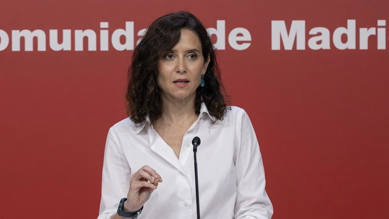 Ático de Ayuso en Chamberí: niega uso personal mientras las normas bloquean la inversión