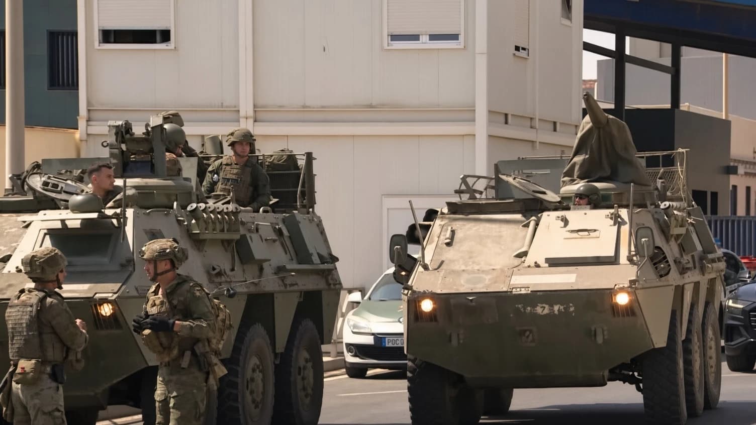 Piedras contra el Ejército en una emboscada en Ceuta: 4 soldados heridos y 12 detenidos