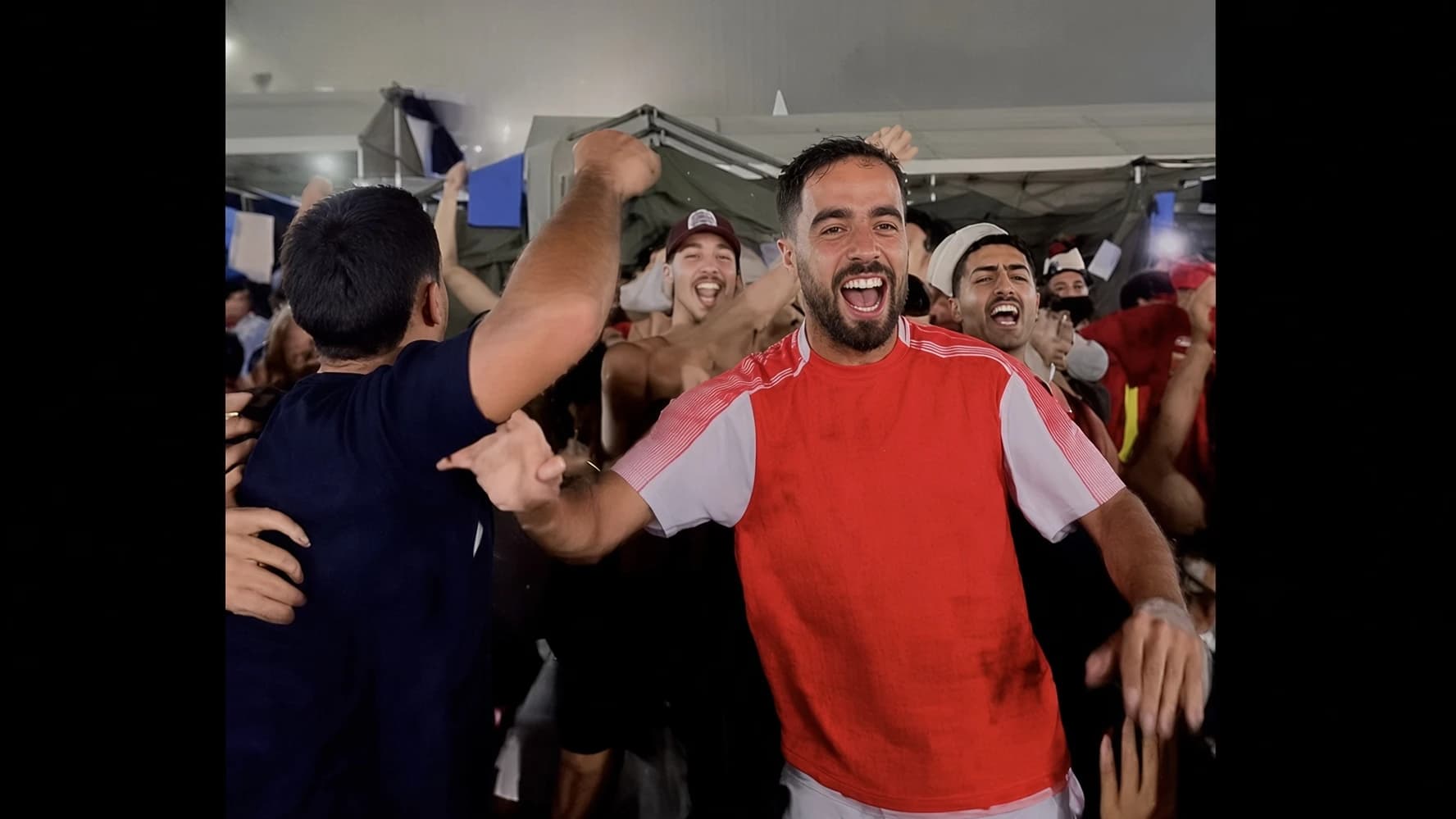 Vídeo indignante: otra fiesta en campamentos mientras los ceutíes se encierran