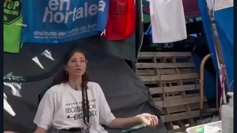 Vídeo: preguntan a una activista de Sol por fondos para inmigrantes de Ceuta y pasa esto