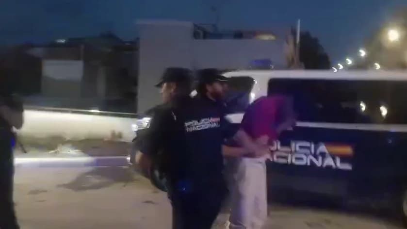 Vídeo: vecinos de Ceuta enfrentaron a un invasor que robó ¿Qué dijo la ultraizquierdista?