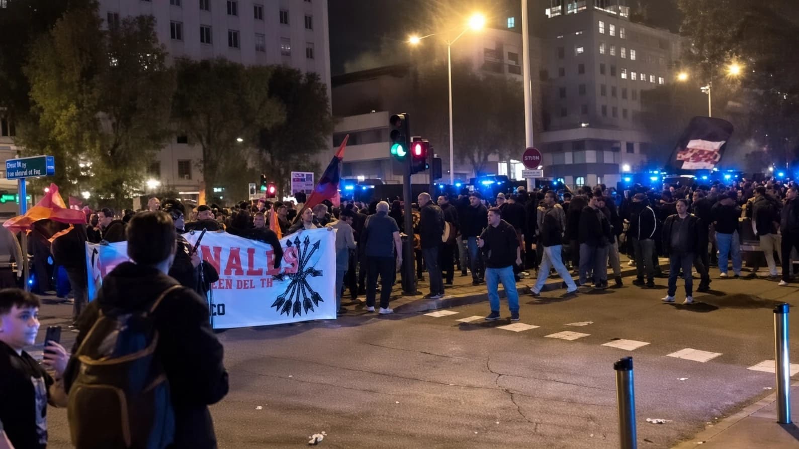 Vídeo: cuando no son en Sol, el Gobierno sí gasea manifestantes
