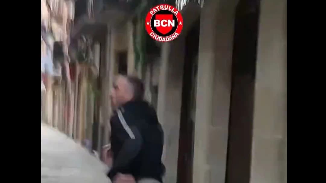 Vídeo: presunto robo con violencia a unas señoras en El Born