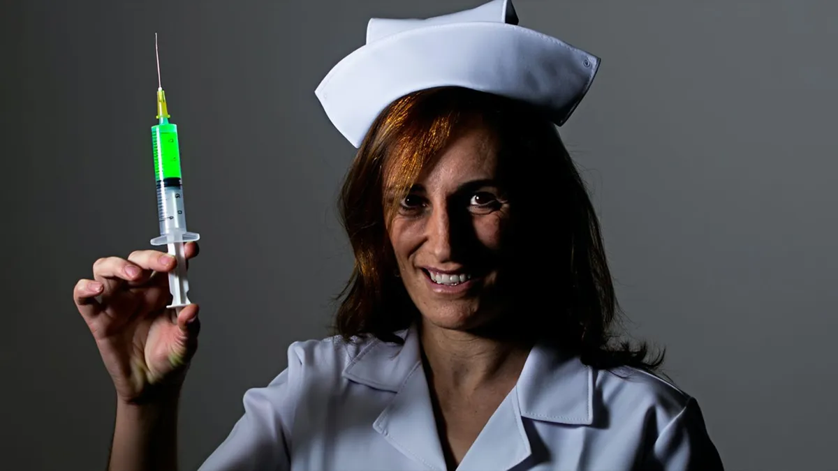 La médico y madre está acabando con la sanidad pública