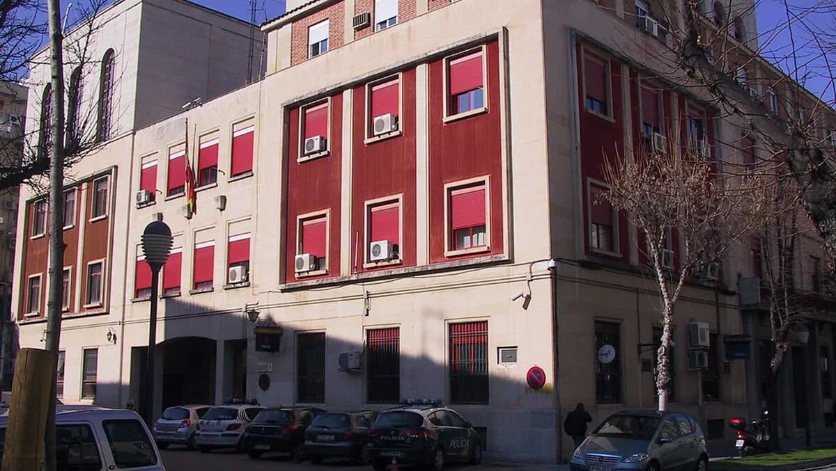 Jaén: Docente detenida por presunta relación con un menor de 15 años