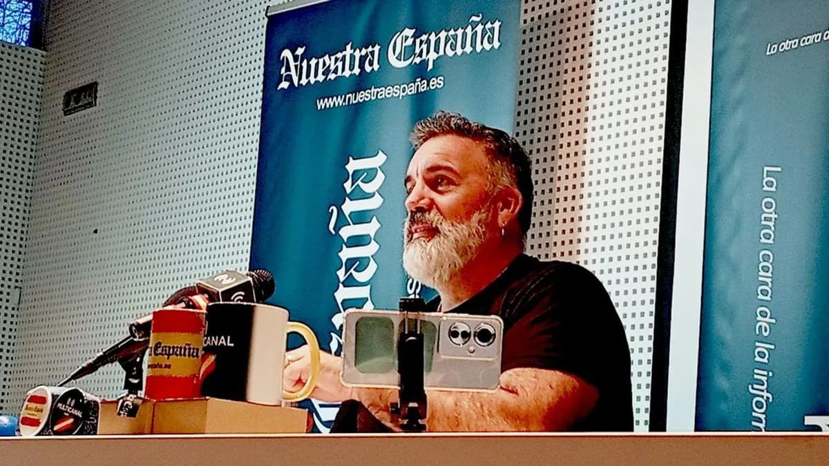 Zaragoza se vuelca con Raúl, “El Murciano Encabronao”: éxito absoluto de convocatoria para su charla