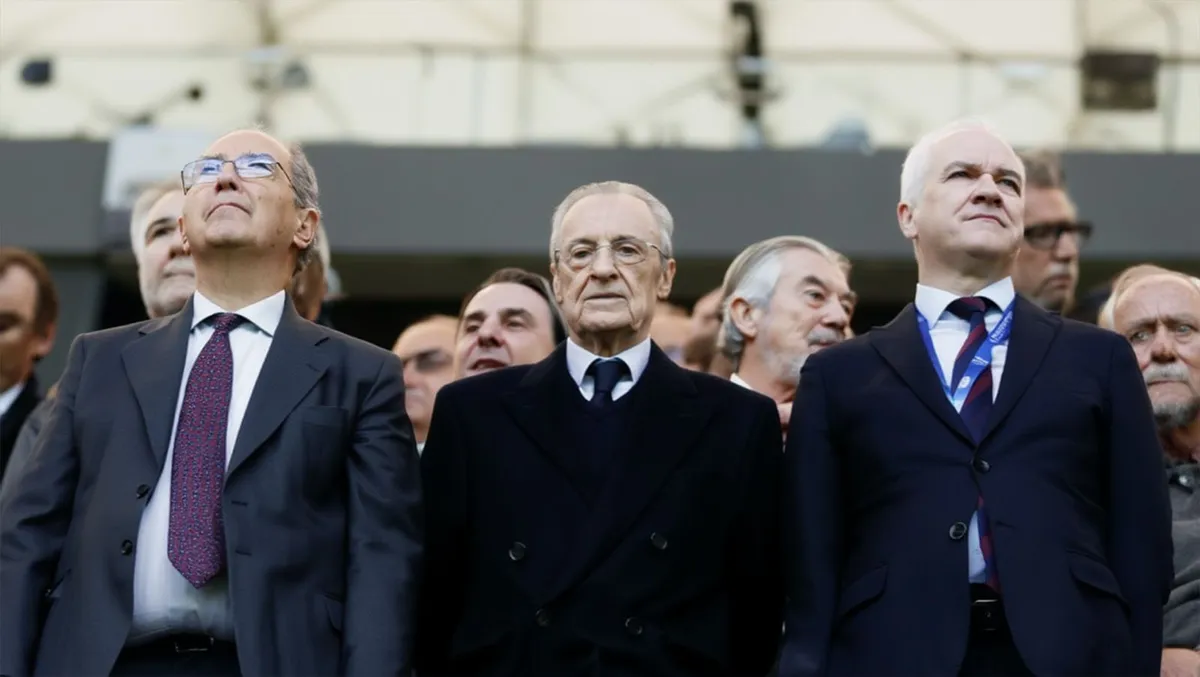 ¡Habló el Bernabéu! Pitos a Florentino y lío con Mbappé