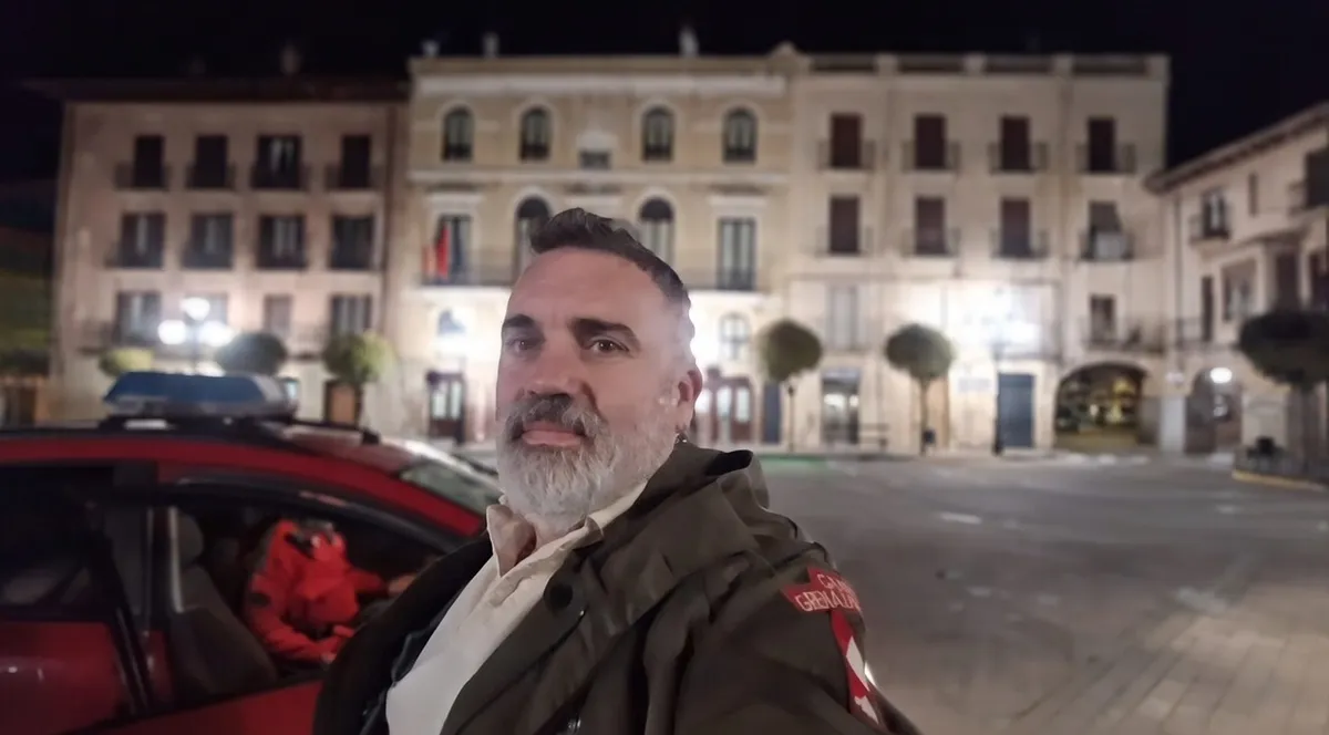 La policía foral obliga a nuestro corresponsal a parar la grabación