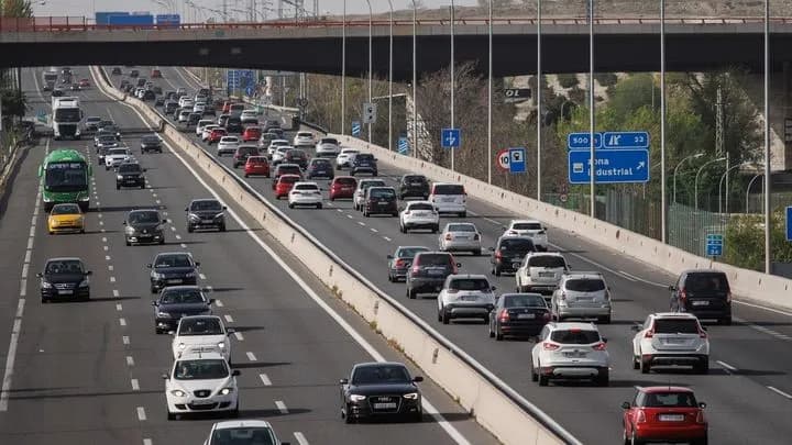 Operación Retorno: Tráfico prevé más de 5 millones de viajes y un fin de semana "complicado" en las carreteras