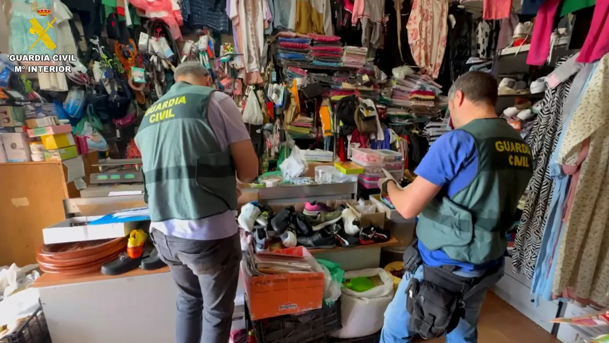 ¡Red criminal desmantelada! Cobraban 10.500€ por falsificar la regularización de inmigrantes ilegales