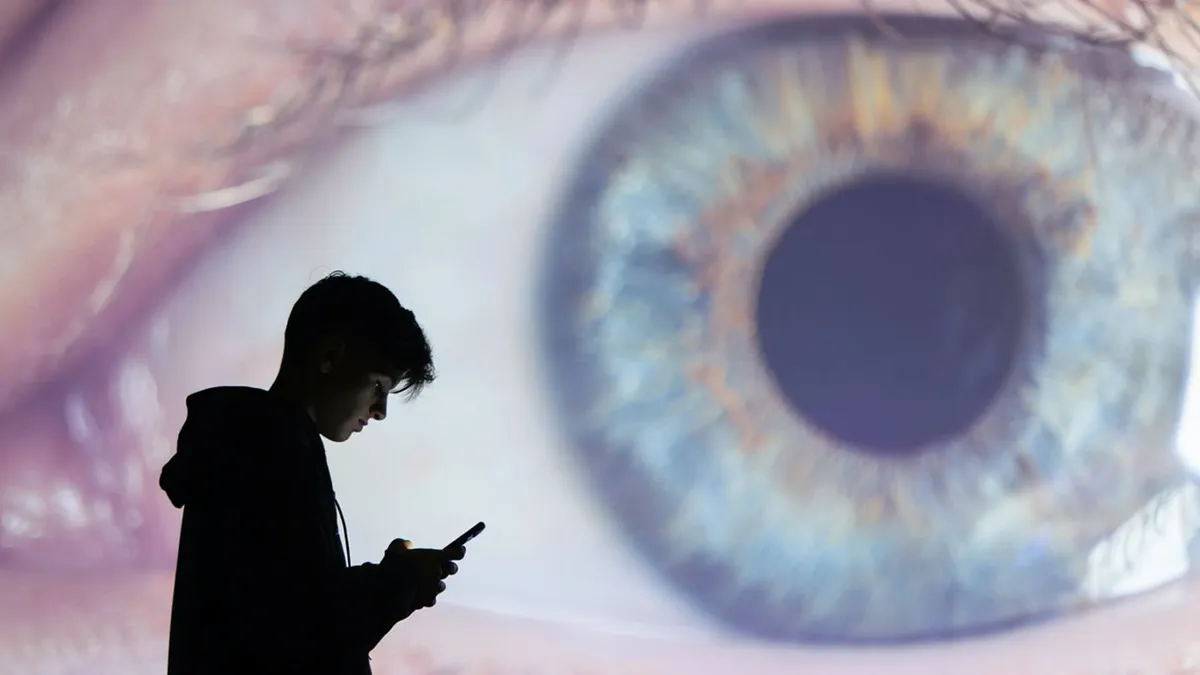 La UE revive el 'Chat Control 2.0' como caballo de Troya para la vigilancia masiva