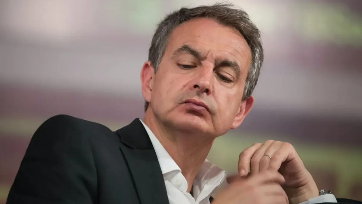 ¿Fuga a Caracas? Zapatero y su sospechoso plan de vuelo