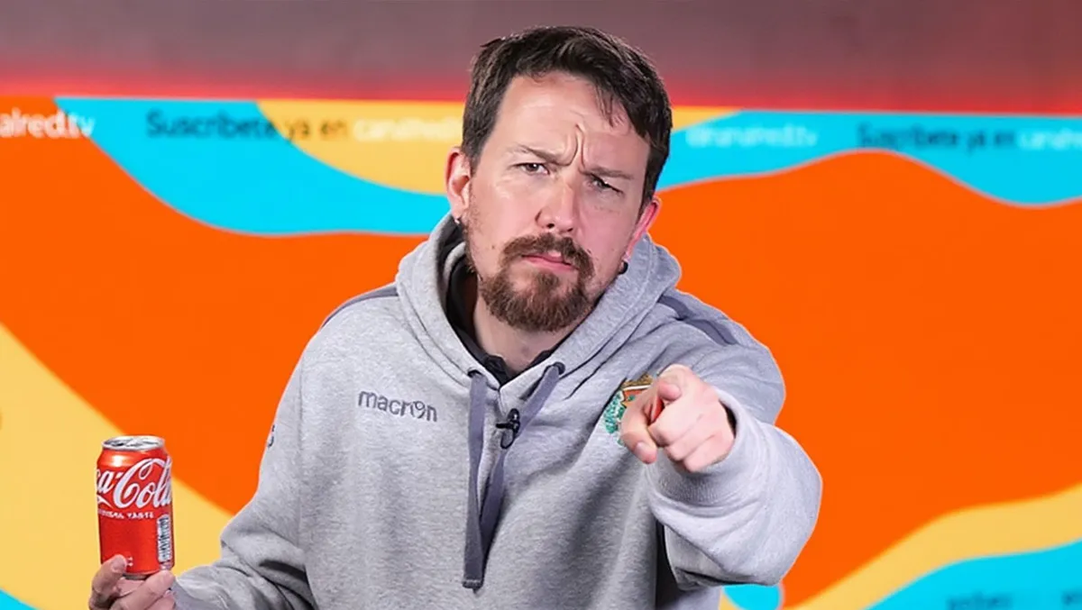 Abusos y explotación: así es el infierno en la tele de Pablo Iglesias