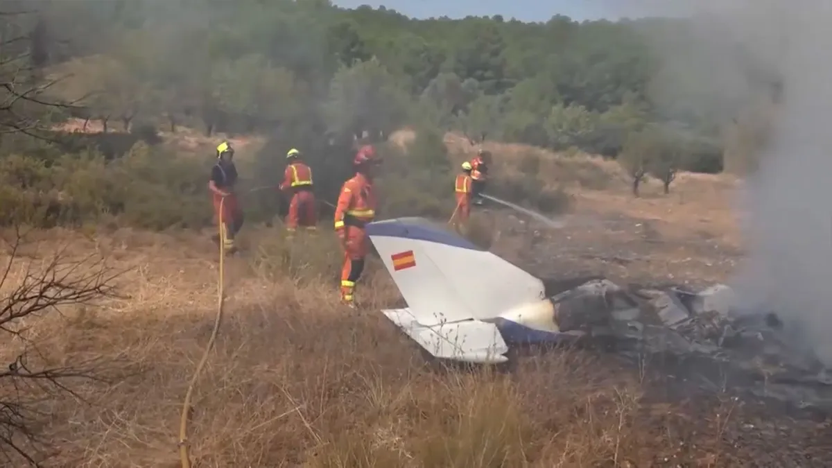 Dos fallecidos en un trágico accidente de avioneta en Valencia